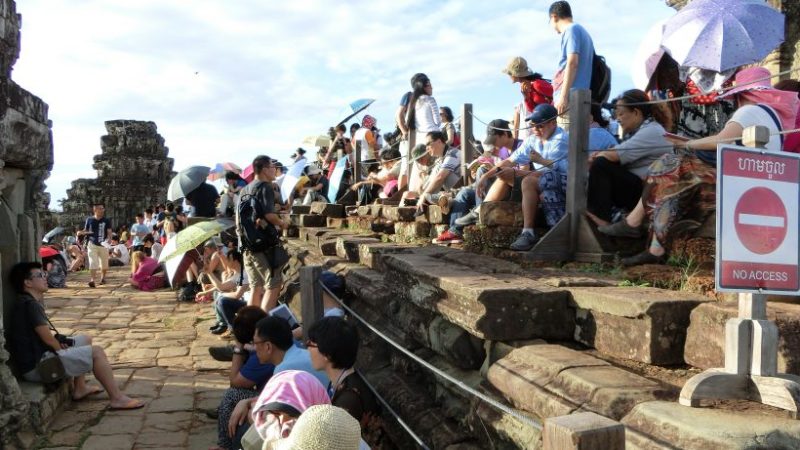 Sonnenuntergang bei Angkor vom Bakheng Tempel Sonnenuntergang bei Angkor vom Bakheng Tempel