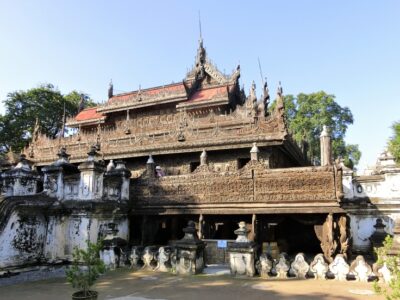 Mandalay Sehenswürdigkeit Shwenandaw Kyaung von außen