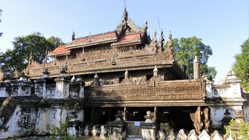 Die Mandalay Sehenswürdigkeit Shwenandaw Kyaung Mandalay Sehenswürdigkeit Shwenandaw Kyaung von außen