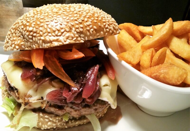 Burger vom LOBBY Restaurant Radisson Blu Bremen Hotel