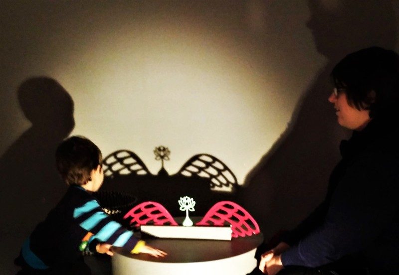 Schattenspiele im Varldskulturmuseerna dem besten Göteborg Museum auf einer Städtereise Göteborg