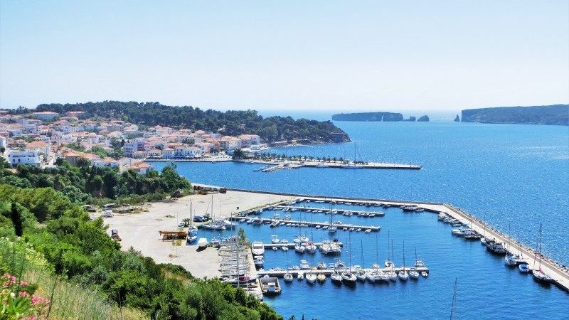 Pylos Navarino Bucht auf Peloponnes in Griechenland Pylos in der Navarino Bucht