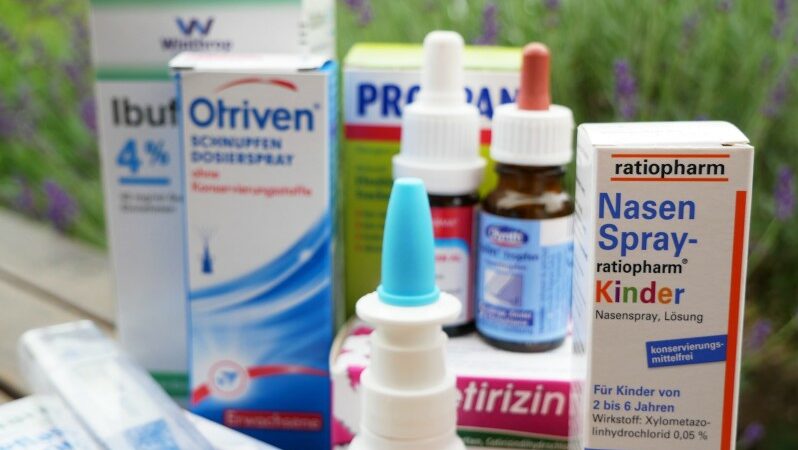 Medikamente für die Reiseapotheke Kinder
