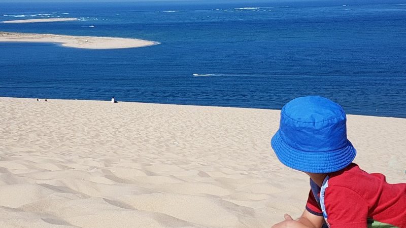 Blick auf Atlantik von Dune de Pilat nahe Biscarrosse Plage Besuch Dune de Pilat ab Biscarrosse Plage