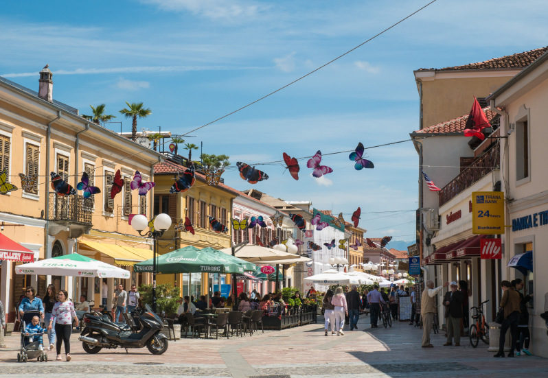 Innenstadt von Shkodra im Albanien Urlaub