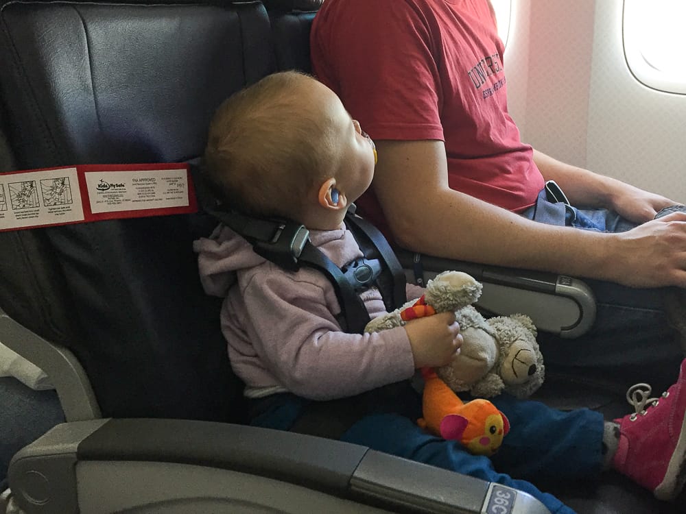 Eure Erfahrungen beim Fliegen mit dem Kindersitz oder dem CARES