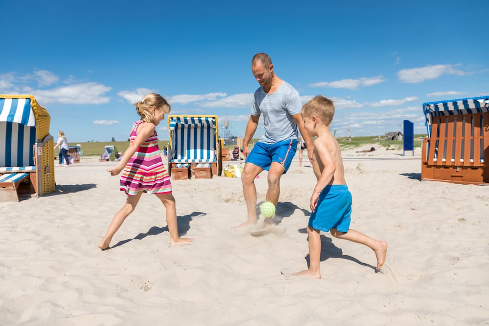 Strand am CenterParcs in Tossens an der Nordseeküste © CenterParcs