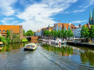 Sightseeing mit dem Splashbus durch Lübeck