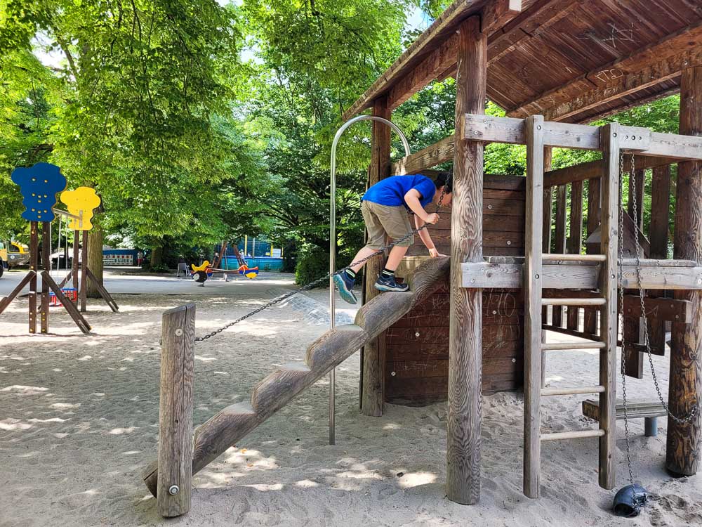 Mannheim Spielplätze Herzogenriedpark
