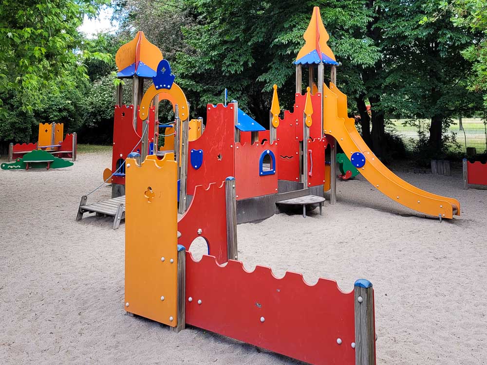 Mannheim Spielplätze Traumschlossspielplatz Herzogenriedpark