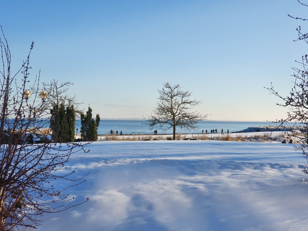 Winterurlaub Deutschland Ostsee im Schnee