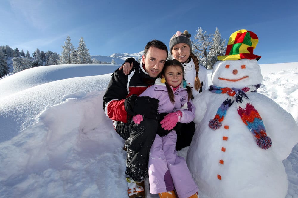 Aktivitäten im Winter mit Kindern auf einem Winterausflug