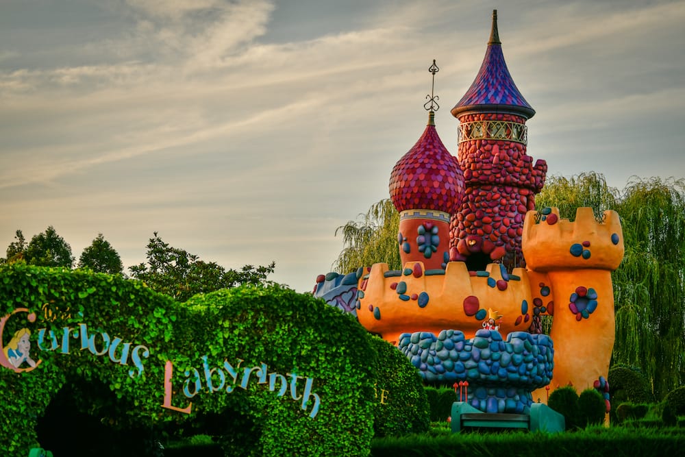 Alice im Wunderland eine Disneyland Paris Attraktion © Disney