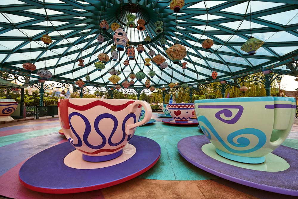 Teetassen in den Disneyland Paris Parks © Disney