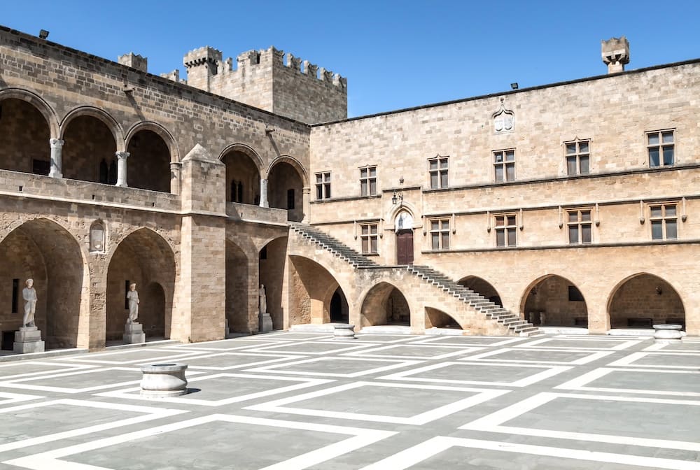 Der Großmeisterpalast ist eine Rhodos Sehenswürdigkeit