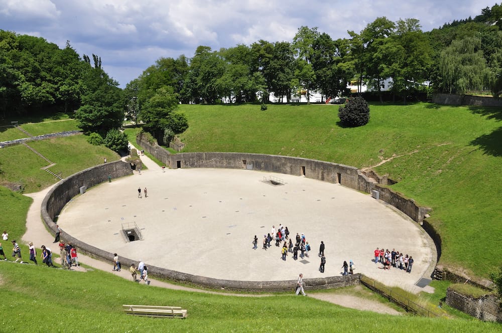 Tipps für Outdooraktivitäten in Rheinland-Pfalz mit Kindern wie das Amphitheater Trier