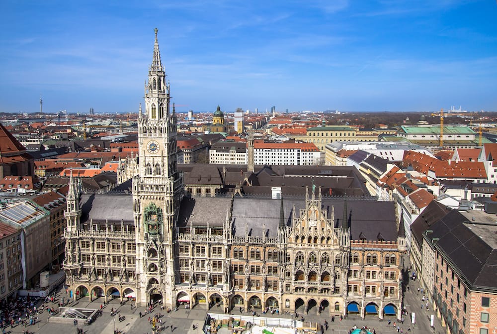 Neues Rathaus eine der Sehenswürdigkeiten in München mit Kindern