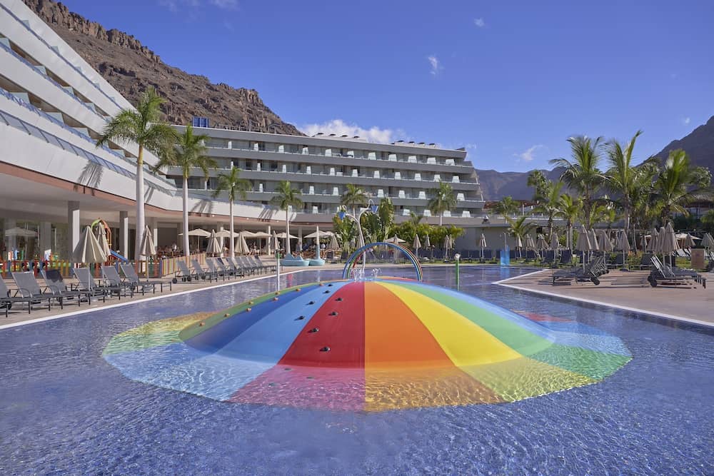 Splash-Pool im Radisson Blu Resort and Spa Gran Canaria Mogan