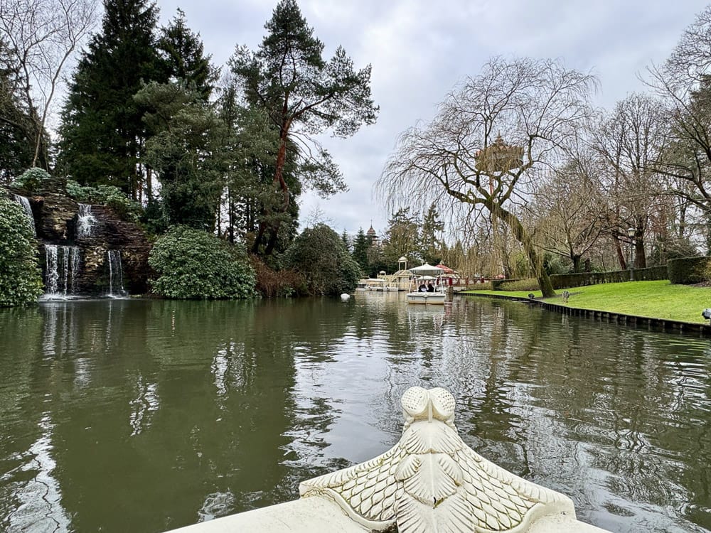 Booutstour durch Efteling im Winter