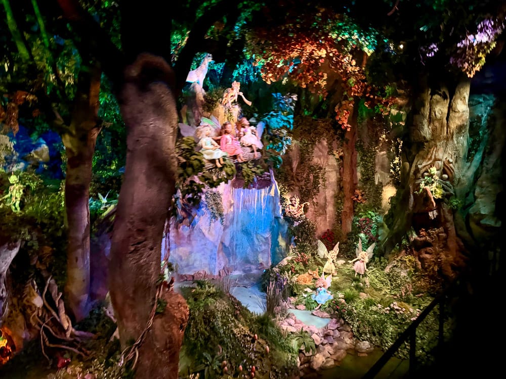 Die zauberhafte Droomvlucht Efteling Attraktion ist indoor