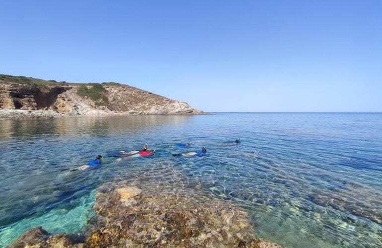 Ausflug zum Schnorcheln auf Sardinien mit Kindern bei Dran Experience