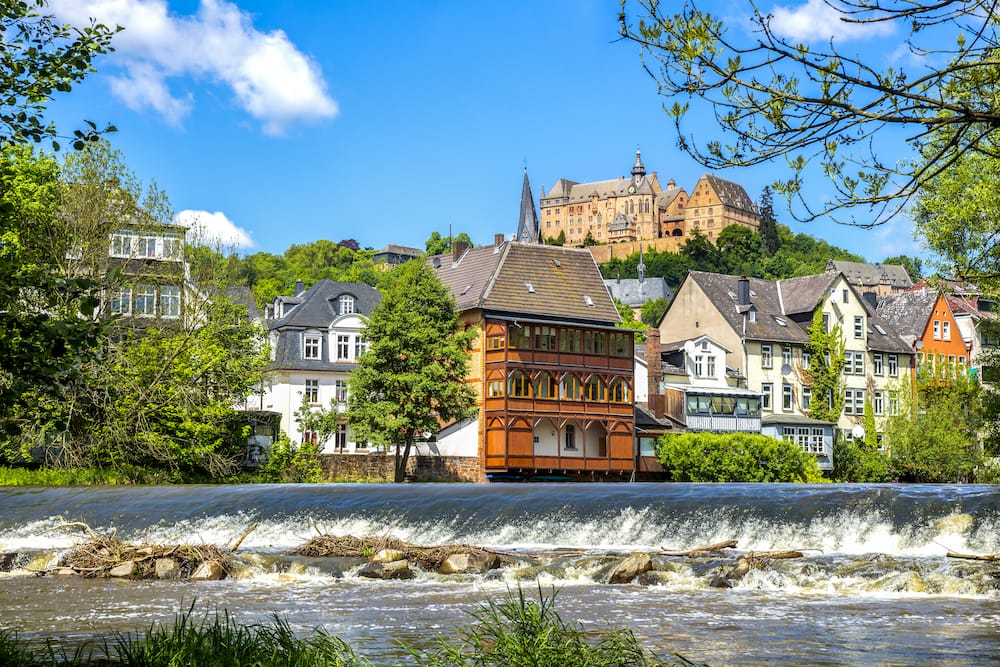 Deutsche Märchenstrasse mit Marburg als Reiseziele im April