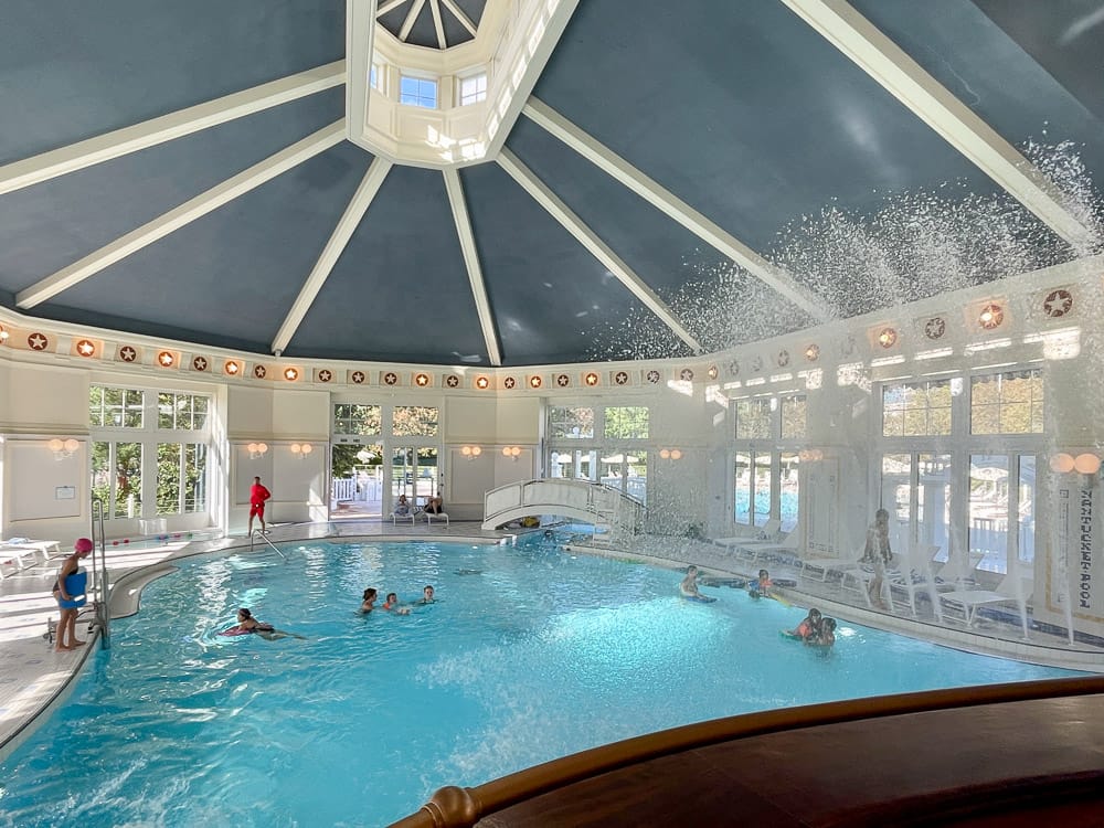 Schwimmbad im Disneys Newport Bay Club
