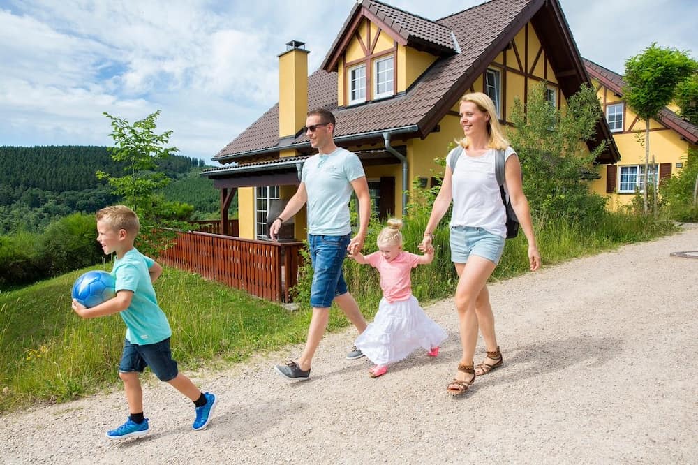 Roompot Eifelpark Kronenburger See ein Ferienpark in Deutschland