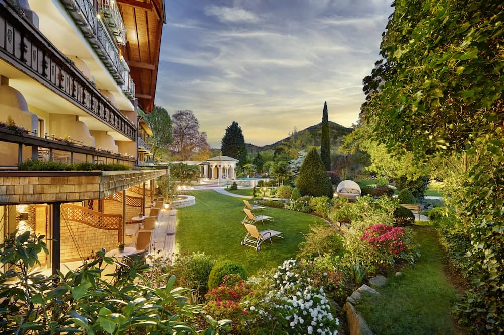 Garten vom Hotel Rebstock Durbach im Schwarzwald