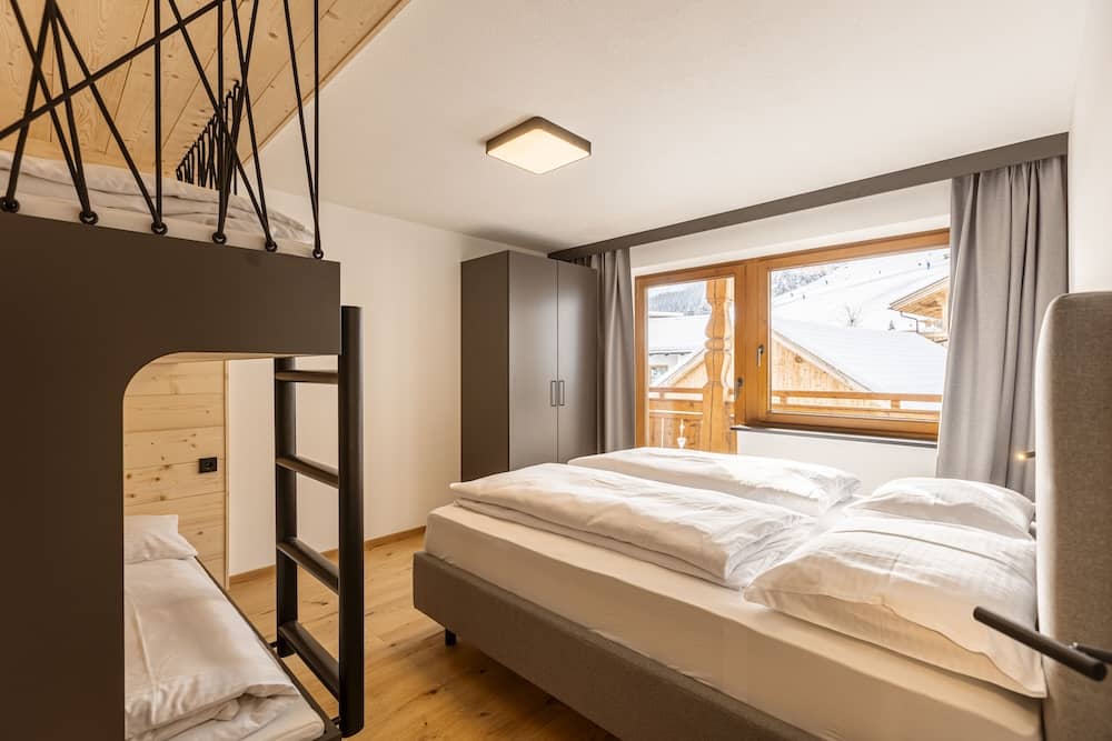 Familienzimmer im Alps Resorts Zugspitz Suites Lermoos