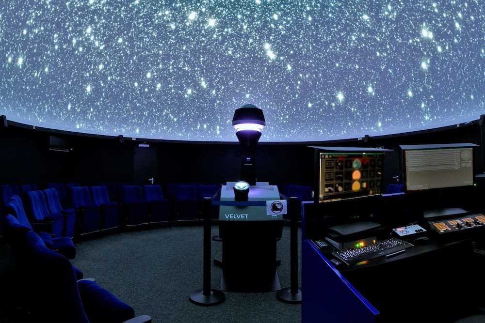 Ausflug in das Urania Planetarium Potsdam mit Kindern