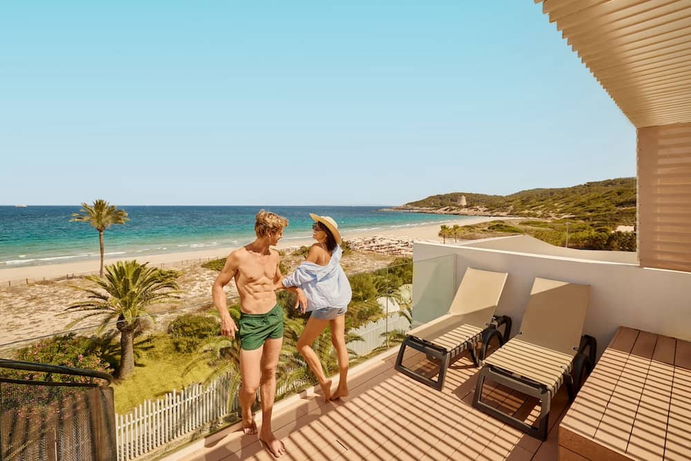Zimmer mit Terrasse im Grand Palladium Palace Ibiza Resort & Spa