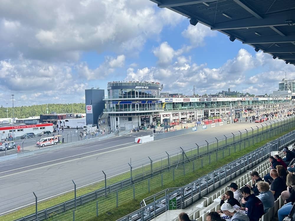 Besuch am Nürburgring in der Eifel mit der Familie