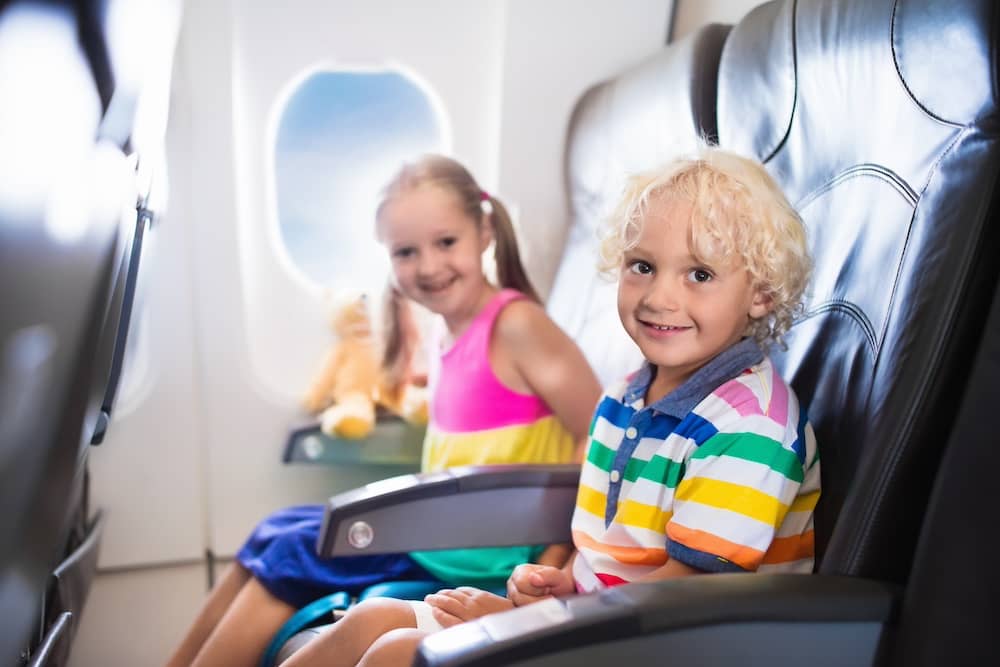 Tipps für entspanntes Fliegen mit Kindern