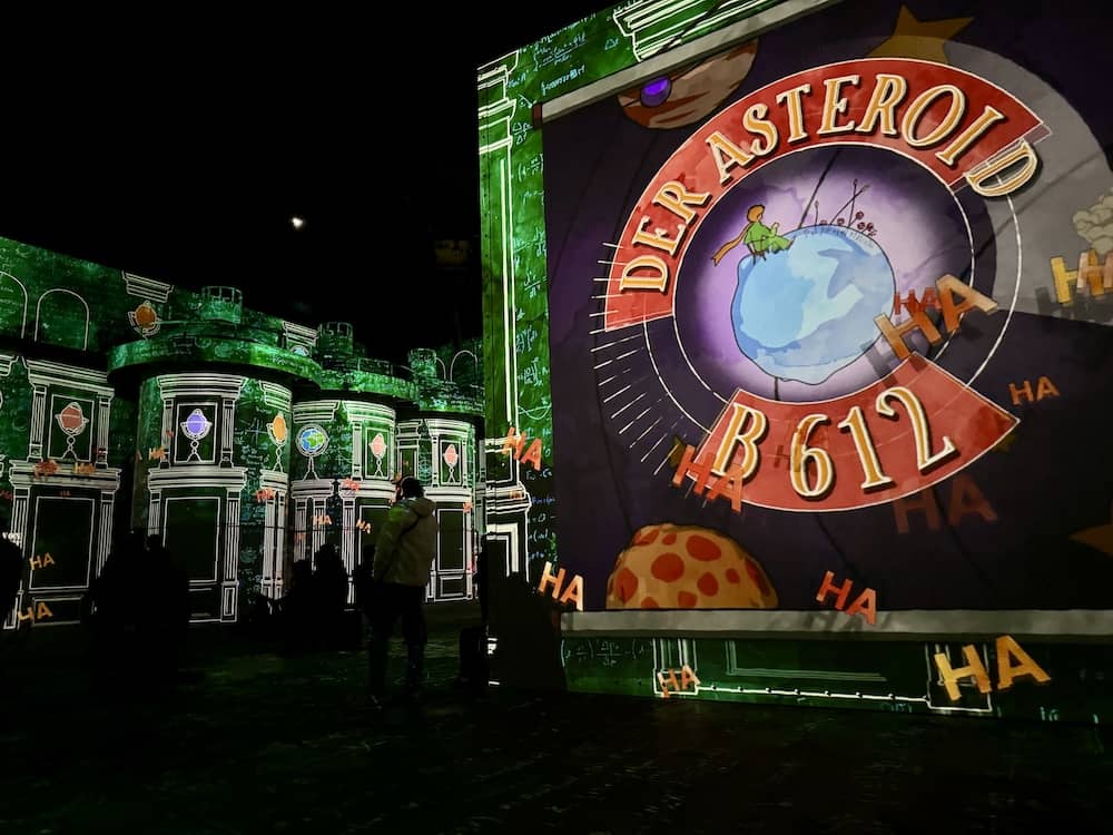 Der kleine Prinz im Phoenix des lumieres Dortmund im Ruhrgebiet mit Kindern