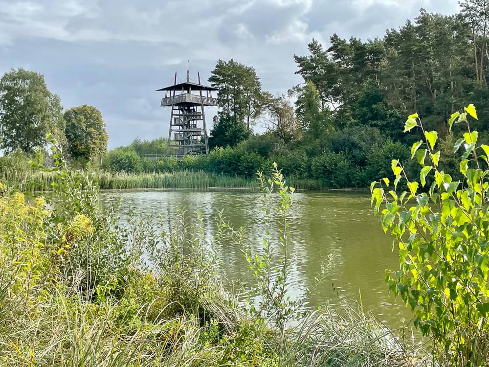 Aussichtsturm im Gartenschaupark Rietberg im Teutoburger Wald