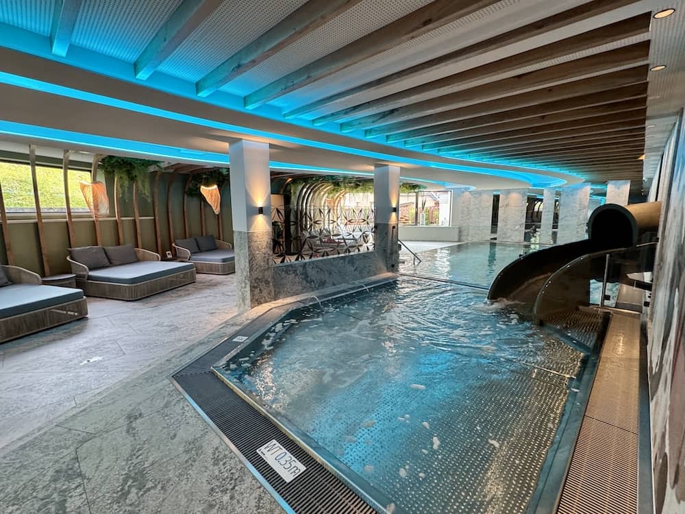 Hallenbad im Tuxerhof einem Familienhotel in Österreich