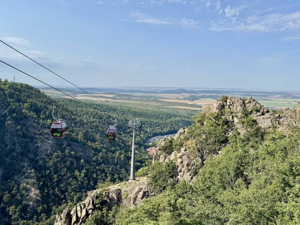 Ausflug mit der Gondelbahn in Thale mit Kindern