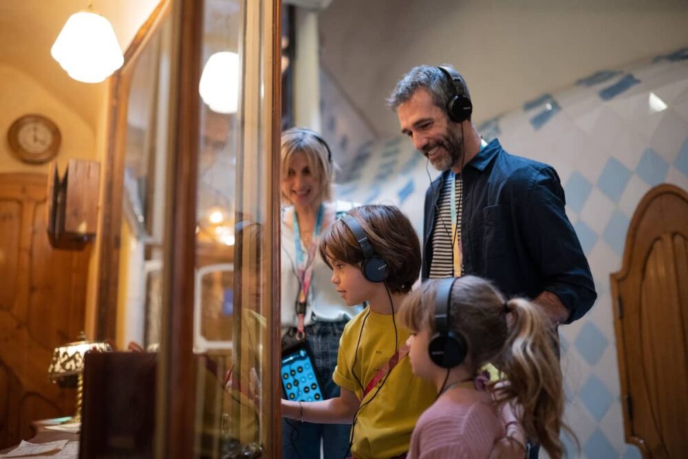 Audioguide für Familien im Casa Batllo einem Barcelona-Museum