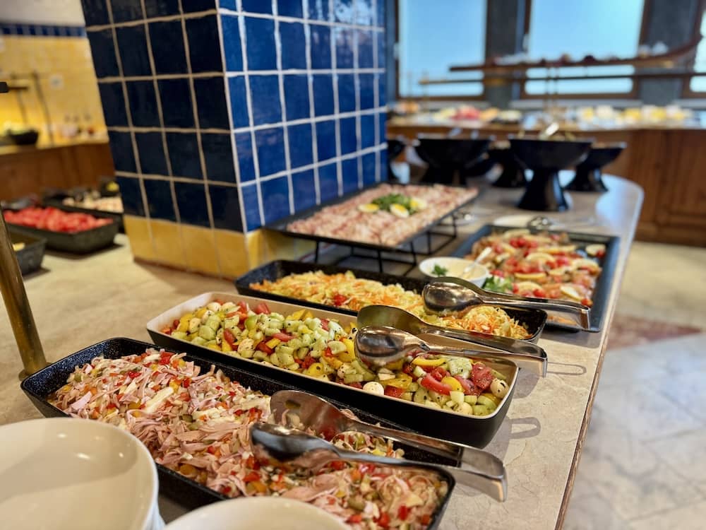 Abendbuffet im Familienhotel in Osttirol