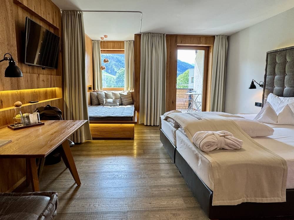 Familienzimmer Landleben in der Dolomiten Residenz Sillian in Österreich